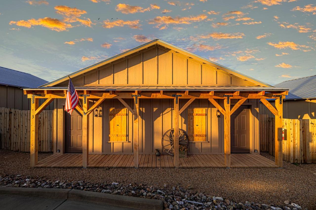 Miners Cabin #4 - King Bed - Private Balcony With Views Tombstone Exterior foto