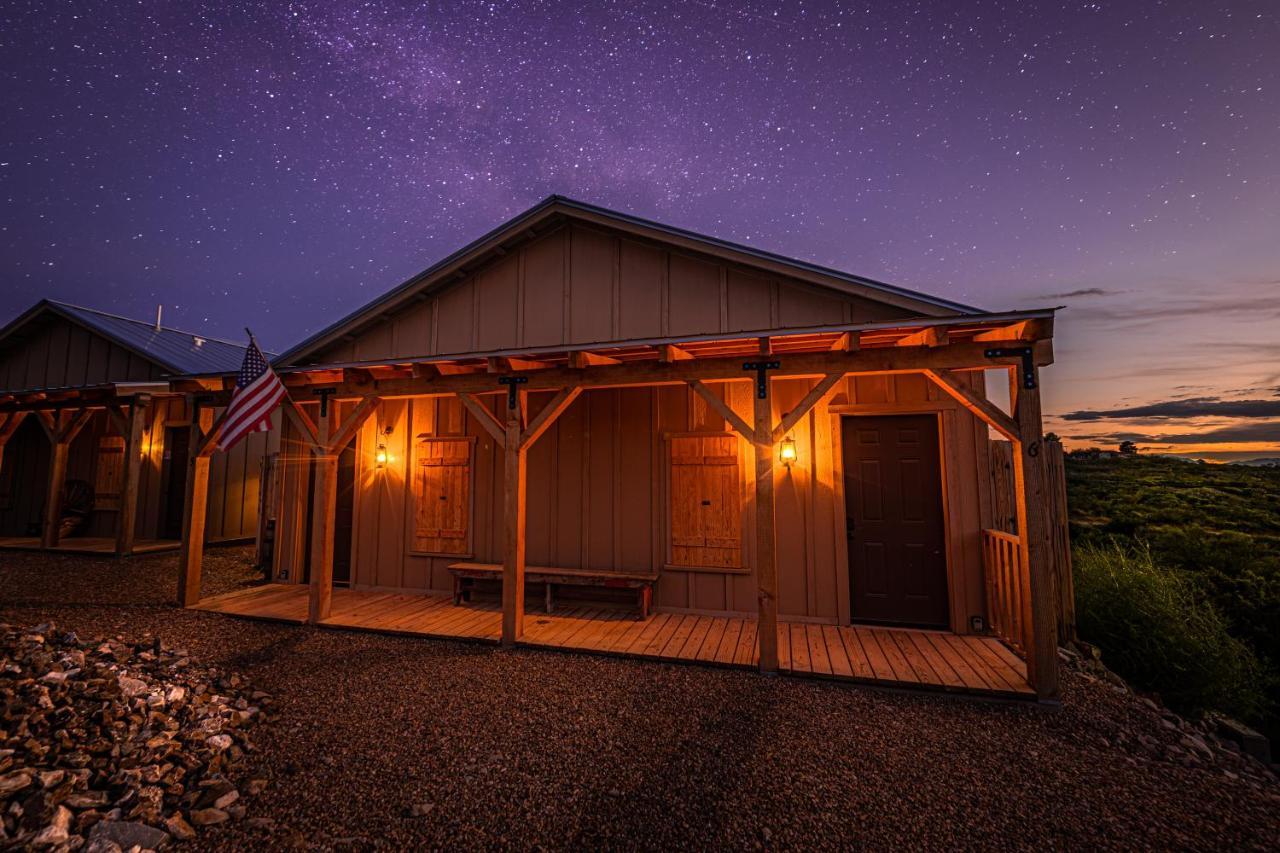 Miners Cabin #4 - King Bed - Private Balcony With Views Tombstone Exterior foto