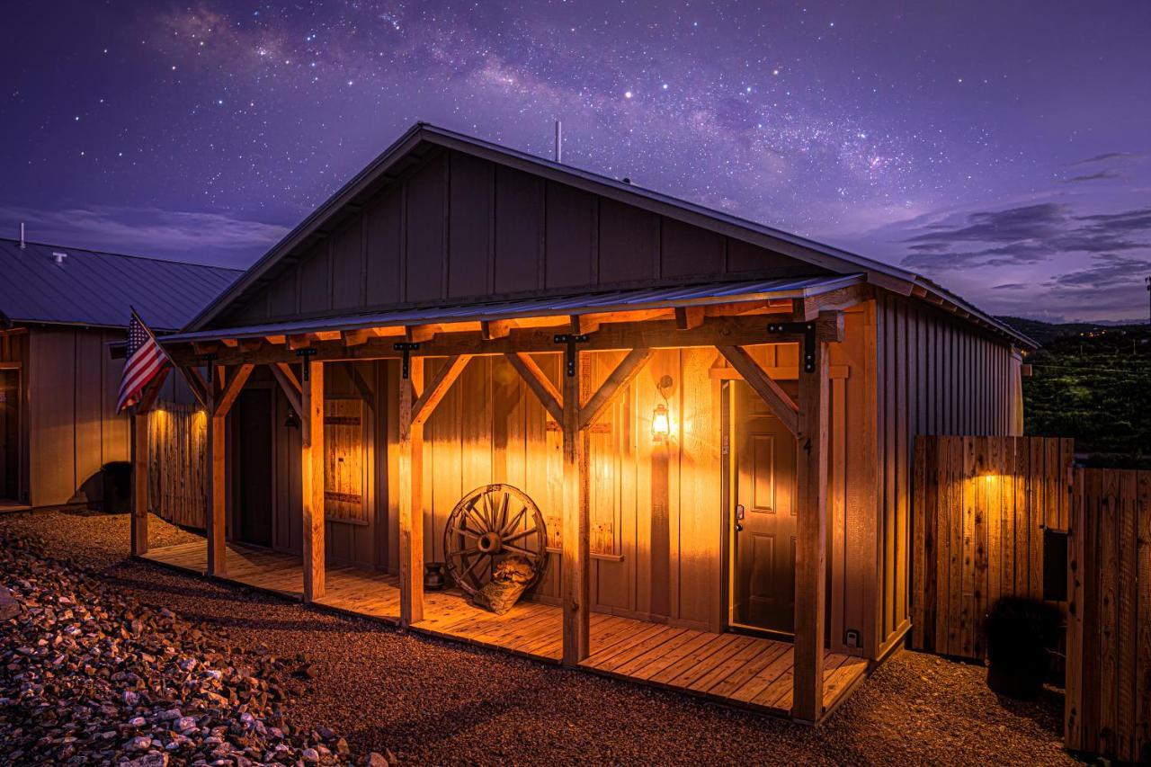 Miners Cabin #4 - King Bed - Private Balcony With Views Tombstone Exterior foto